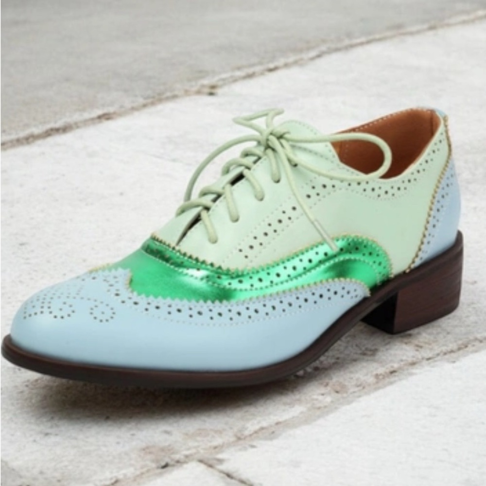 Women's Pastel Wingtip Oxford Lace-Up Shoe - Mint & Light Blue & Metallic Green